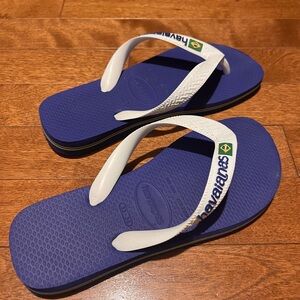 Kids Havaianas Classic Blue and White Sandals